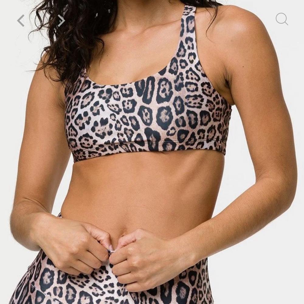 Onzie sports Bra